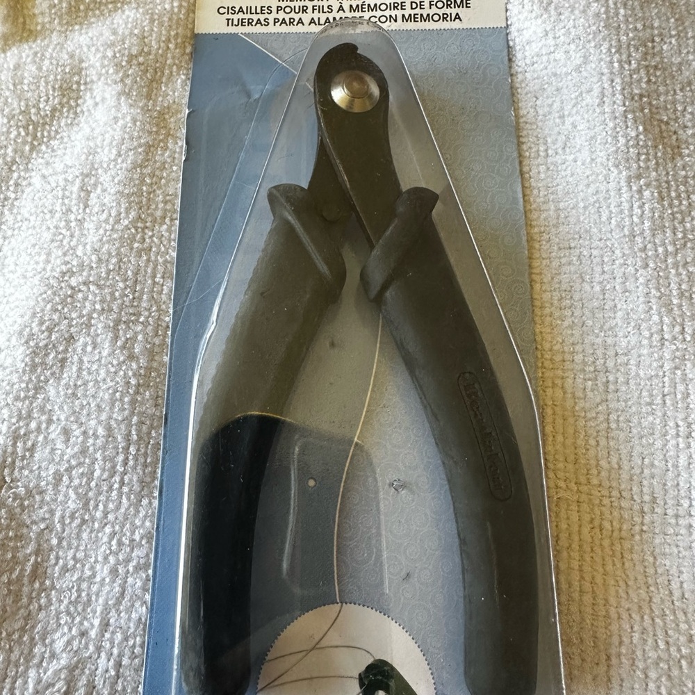 Black Memory Wire Cutters